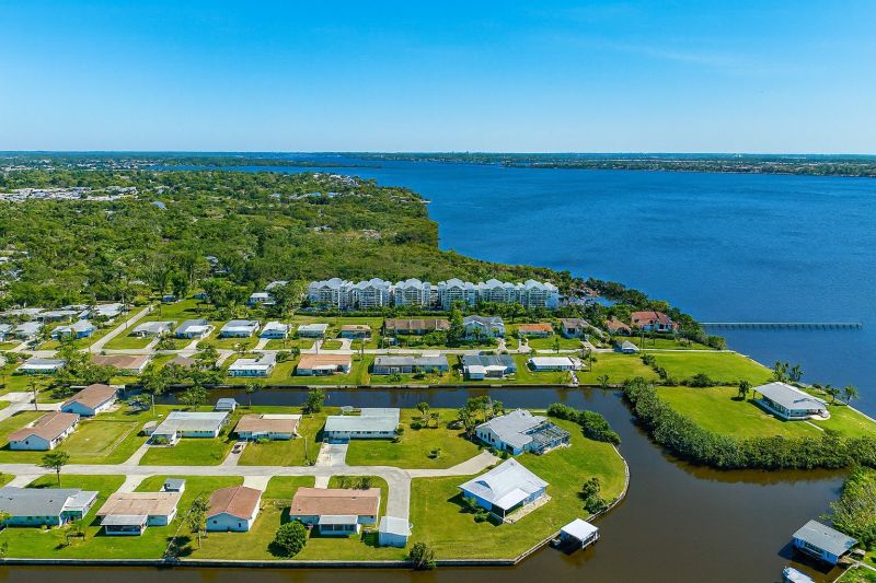 Local Tile Floor Repair in Ellenton, FL